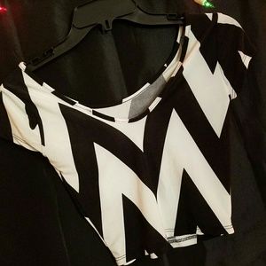 Shoulder length crop top